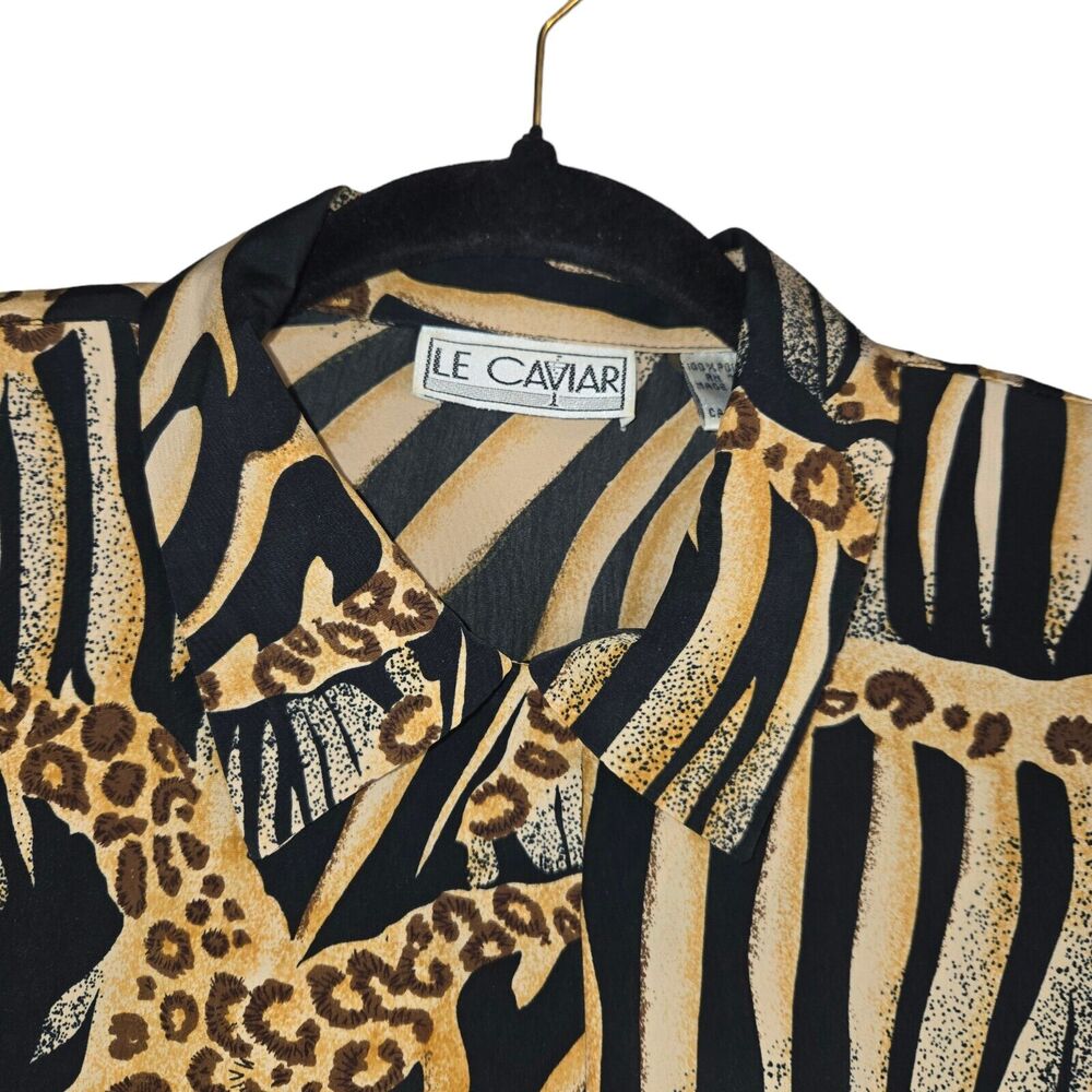 Vintage Le Caviar Womens Medium Blouse Animal Print Short Sleeve Slinky Flowy - Picture 3 of 11